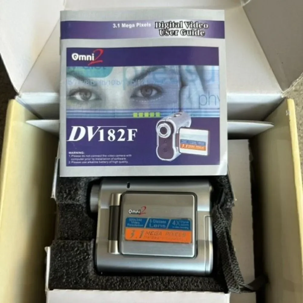Omni2 DV182F 3.1 Mega Pixel Multi Functional Video Camera *Nice*