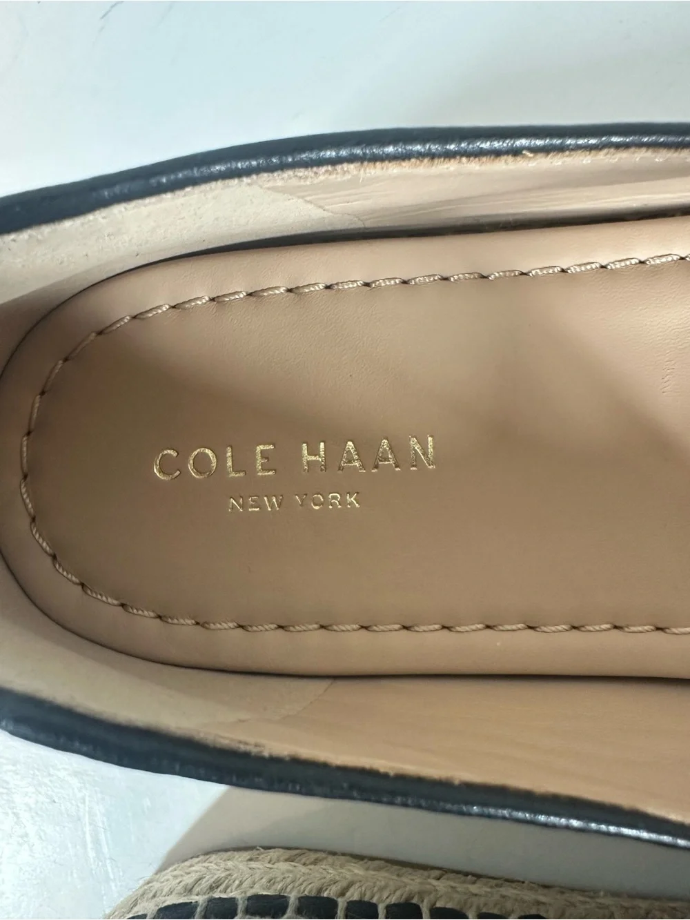 COLE HAAN Women’s 8.5 Cloudfeel Asbury black leather Mary Jane Espadrilles