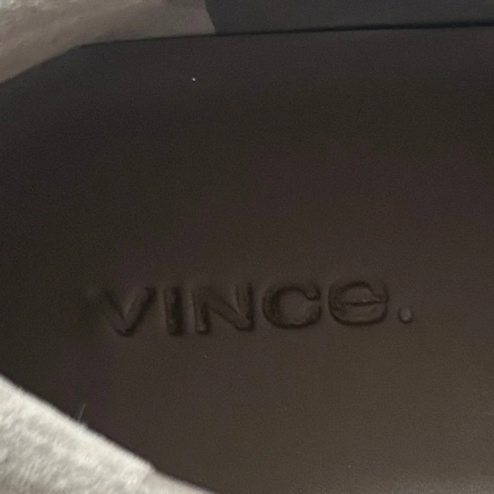 Vince platform slip