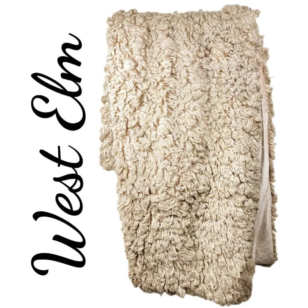 WEST ELM Faux Fur Blush Pink Plush Throw Blanket, 47”‎ x 60”