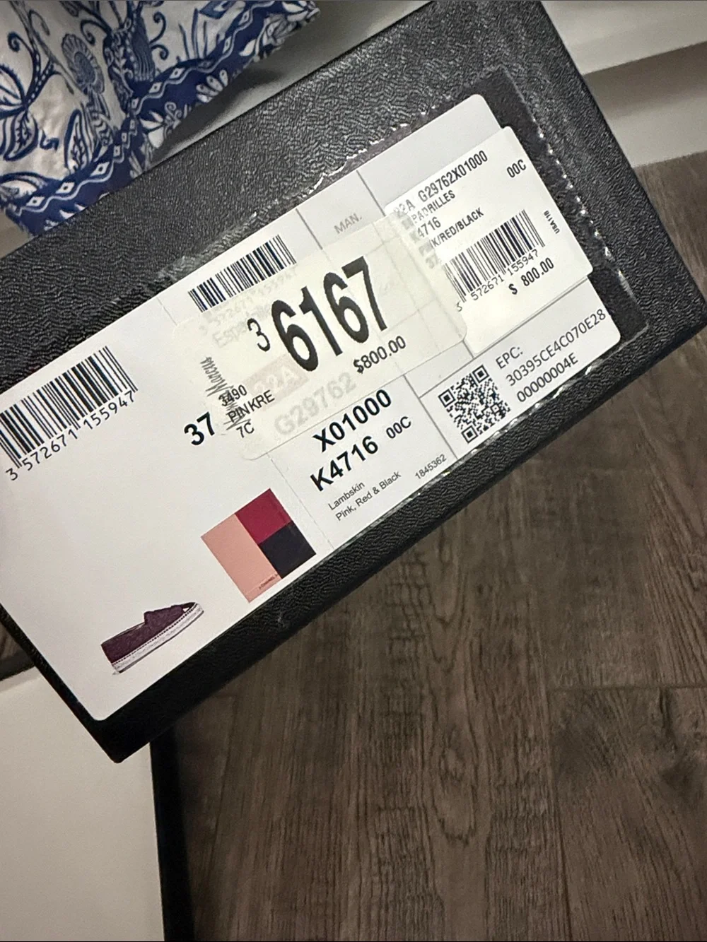 CHANEL coral toe so