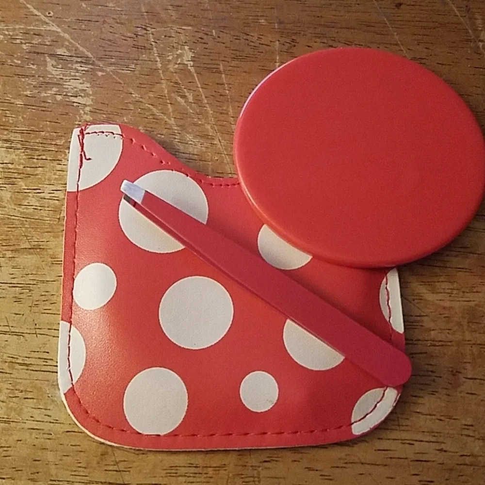 Felts Fun Finds red polka