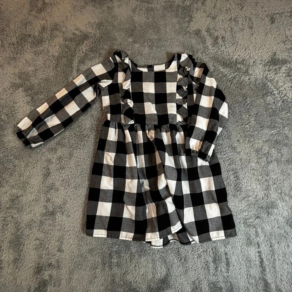 The Childrens Place Girls 3T Buffalo Plaid Ruffle Long Sleeve Dress Black White