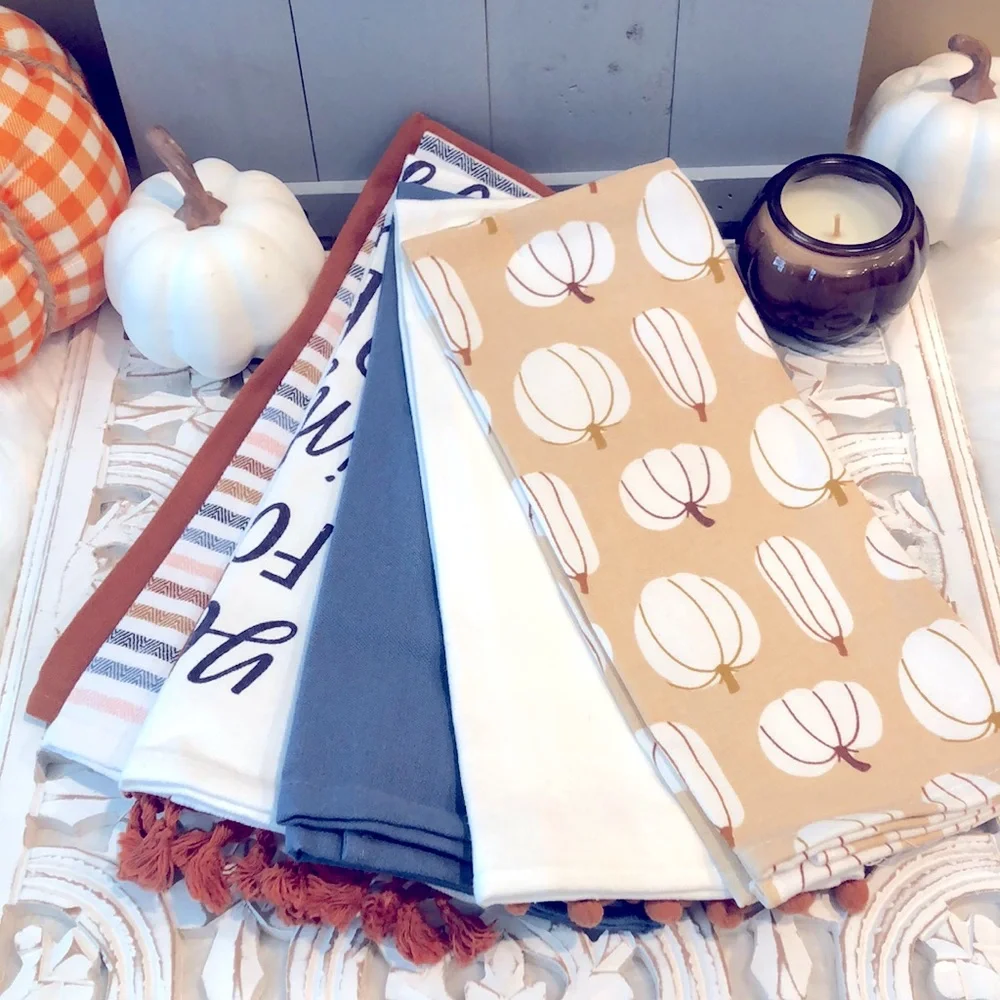 Target Bullseye’s Playground Fall Autumn Halloween Thanksgiving Dish Towel Set