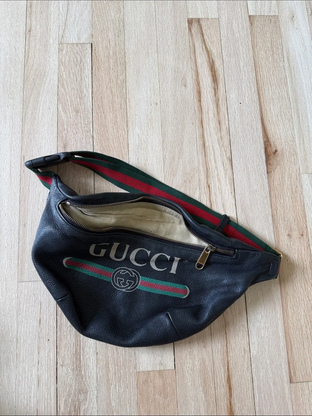 Gucci Black Leather Belt Bag with Green-Red Web Stripe