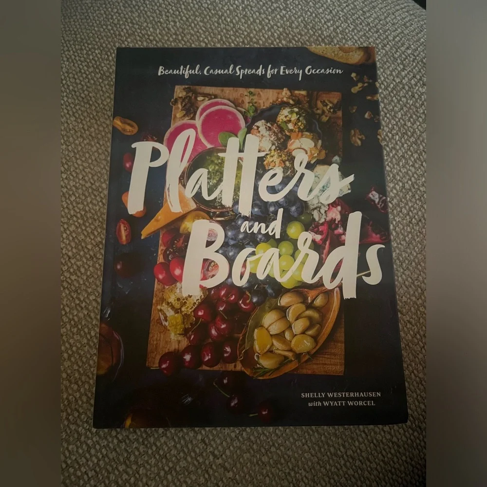 Chronicle Books like new