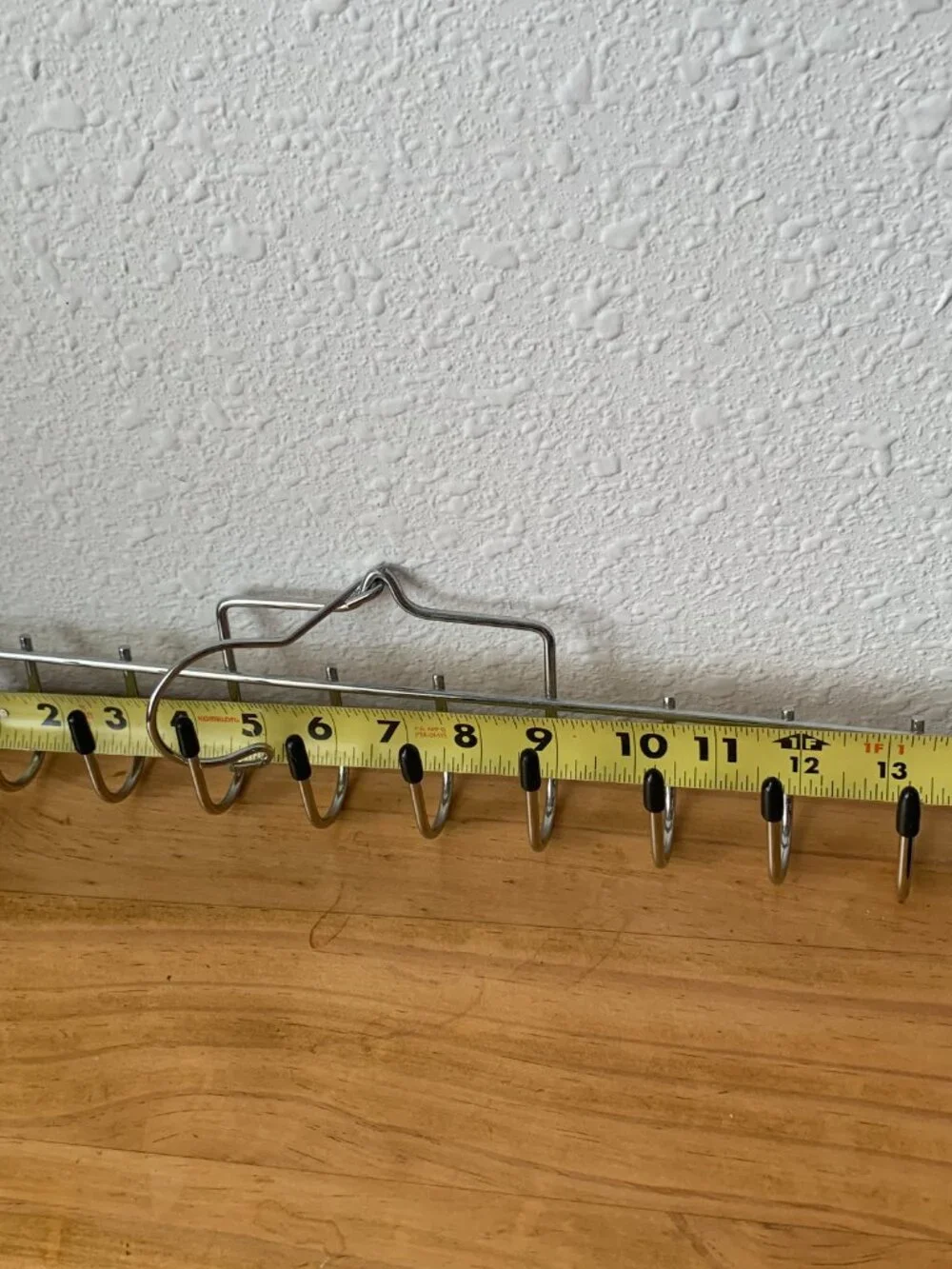 Metal Chrome Tie Belt Hanger 10 Hook Closet Organizer Rubber Tips Swivel Hook