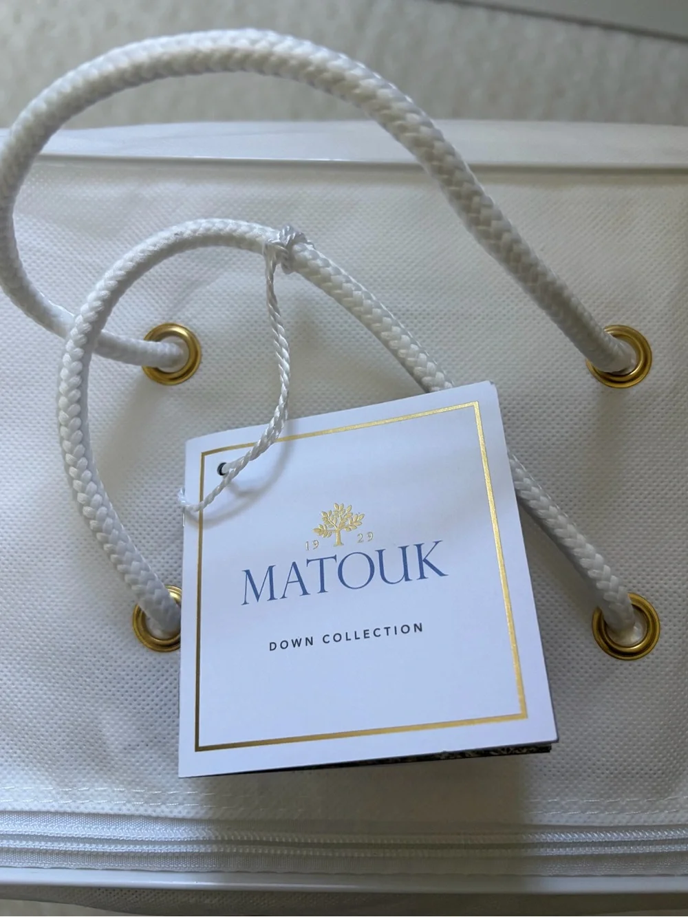 Matouk nwt montreux