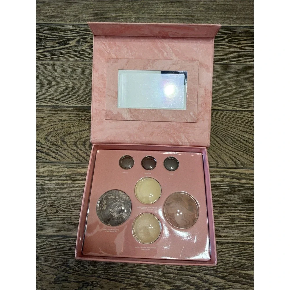 The Unbranded Brand frosting highlighter