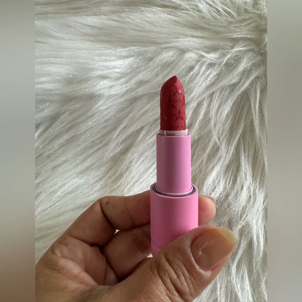 Jeffree Star Cherry Soda Velvet Trap Matte Lipstick