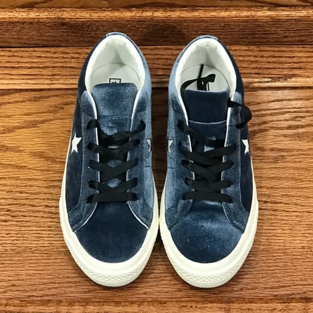 Converse one star