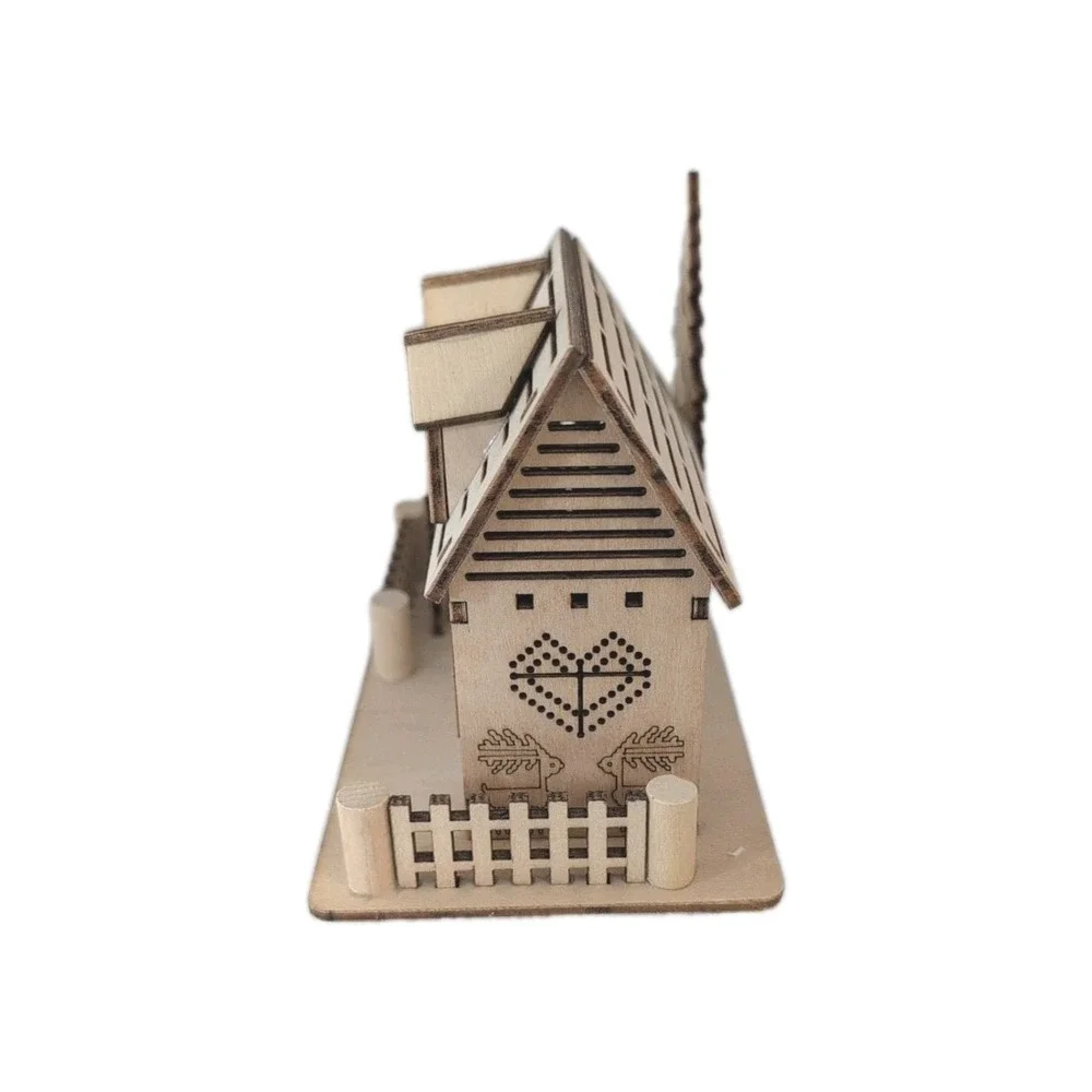 World Market Laser Cut Wood Folk Cottage Hearts LED Light‎ Up 2021