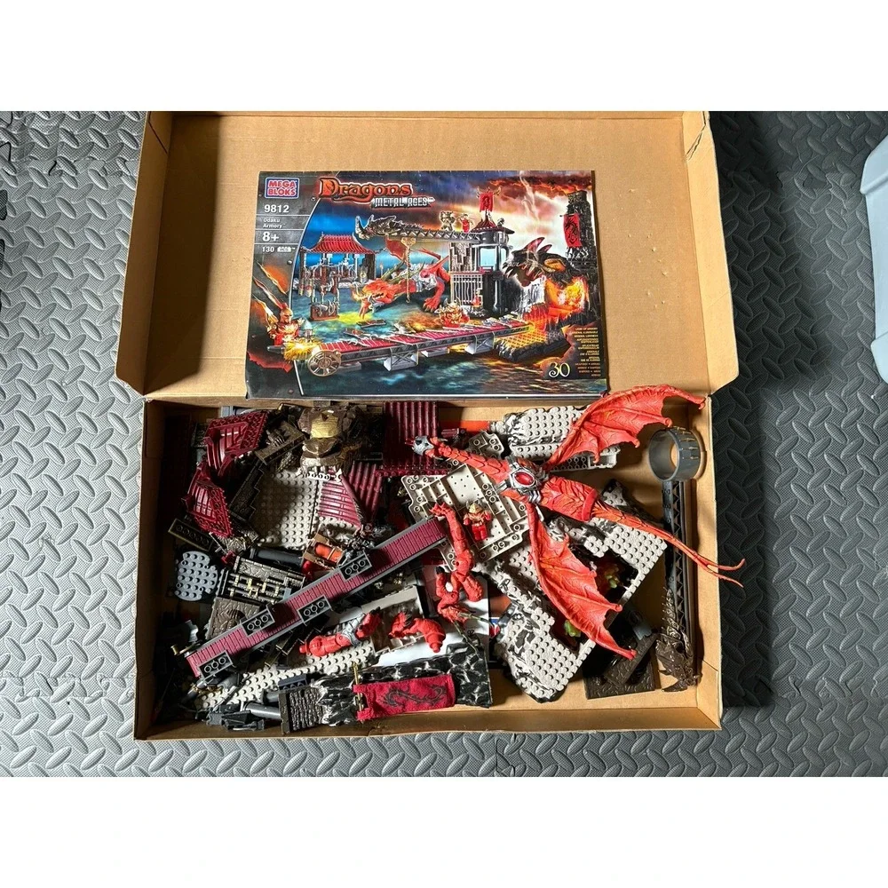 Mega Bloks around or