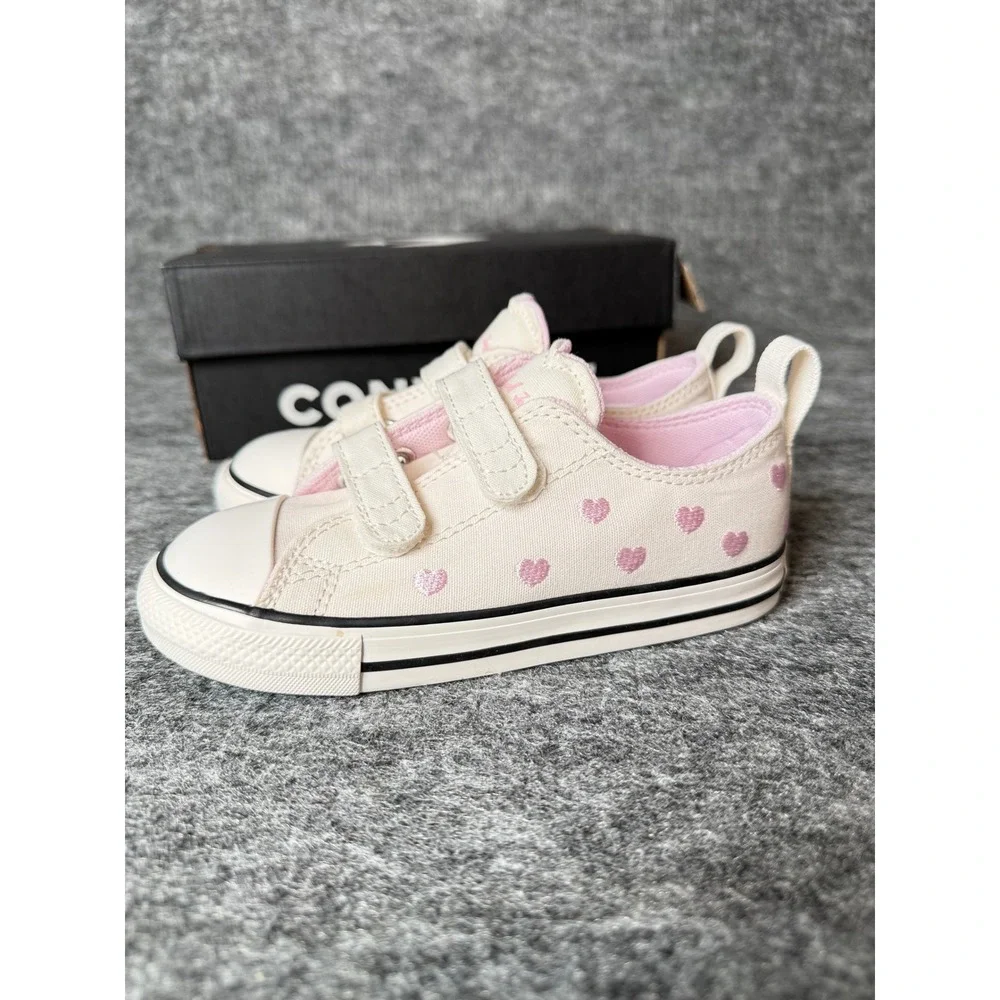 Converse infant these style