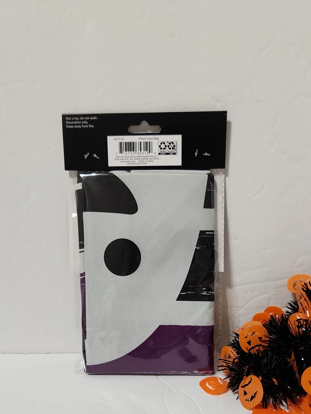 N/A halloween pillow