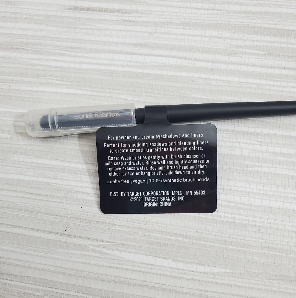Sonia Kashuk Professional Collection Petite Smudge Brush #232 New/Sealed