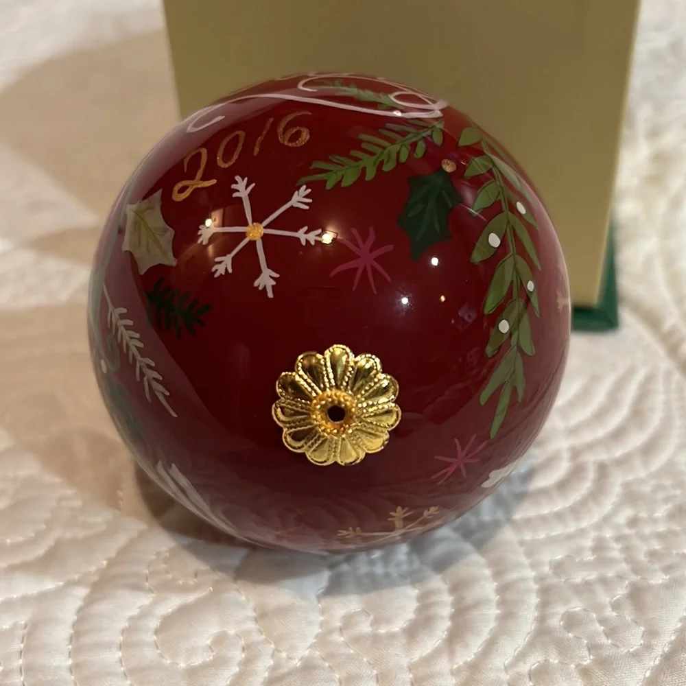 Pier 1 all ornament
