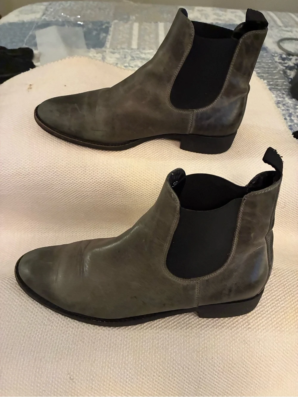 Men's Grey Leather Chelsea Boots - Sleek Slip-On Style #20067 40