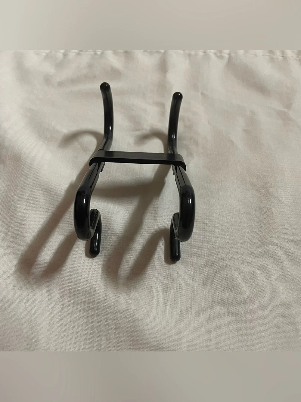 Unbranded perfect hanging