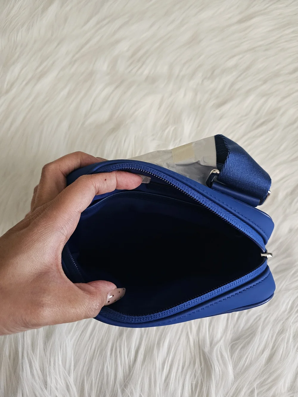 Gucci sling edge wear