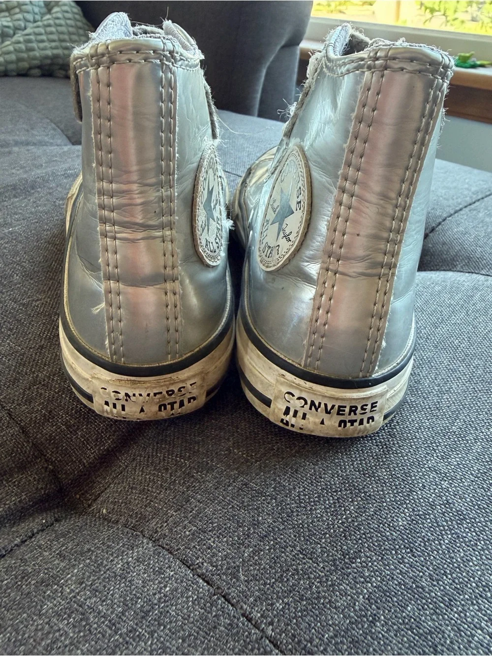Converse high top