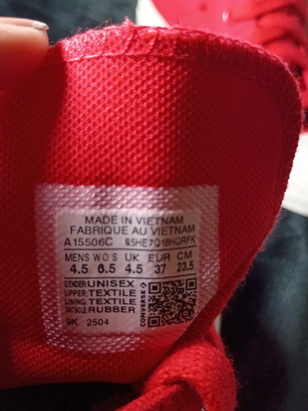 Converse bright red