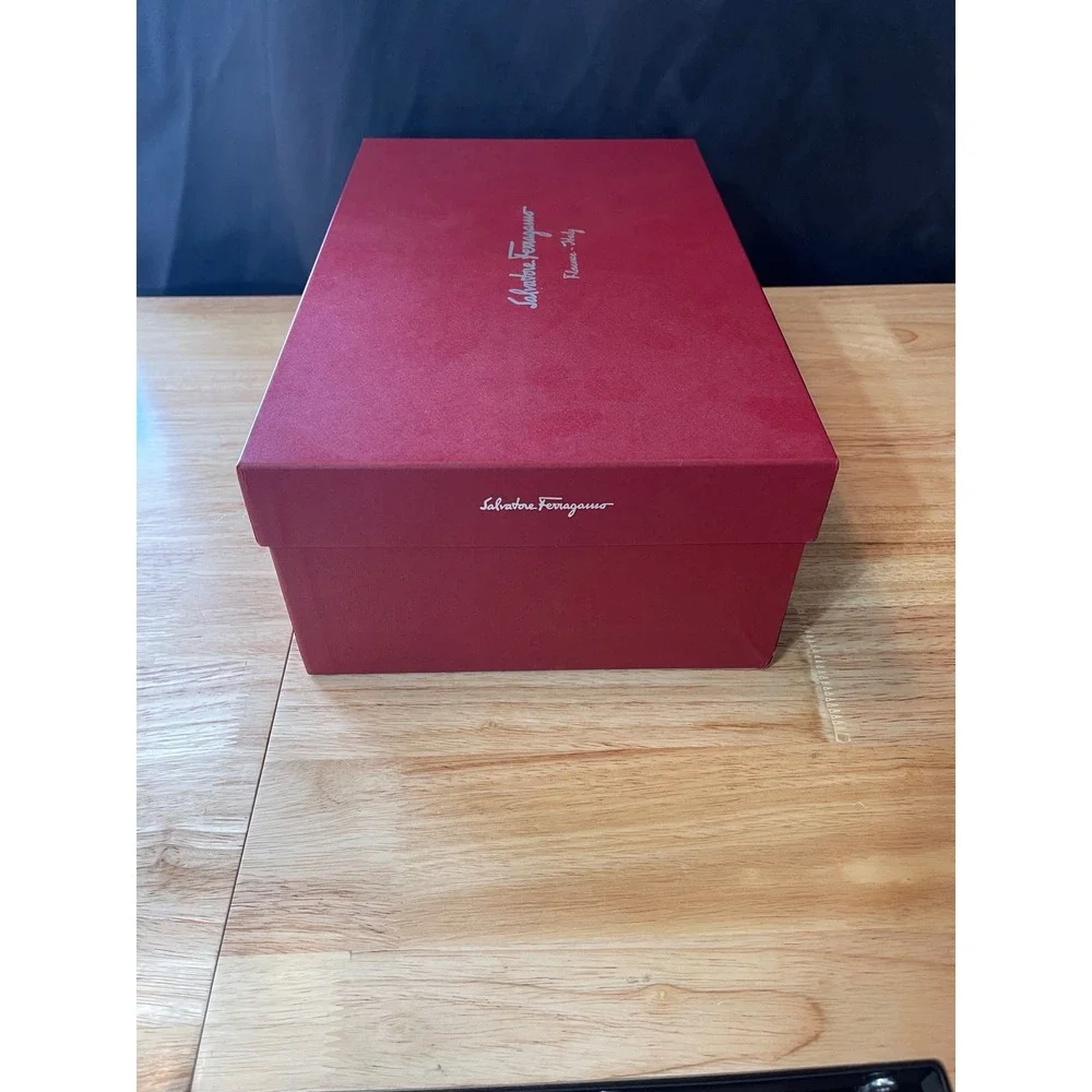 Salvatore Ferragamo salvatore ferragamo