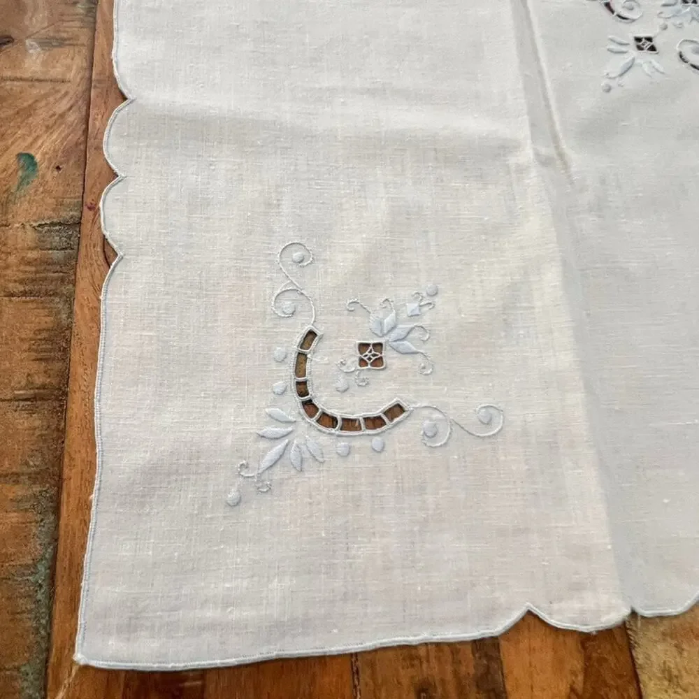 Vintage Cotton Tablecloth 31 x 32