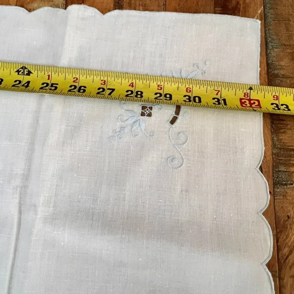 Vintage Cotton Tablecloth 31 x 32