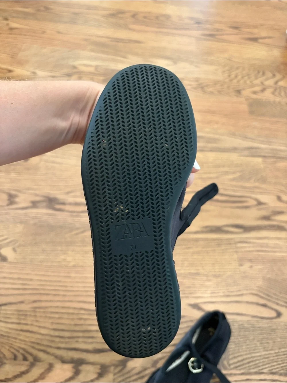 Zara black mary