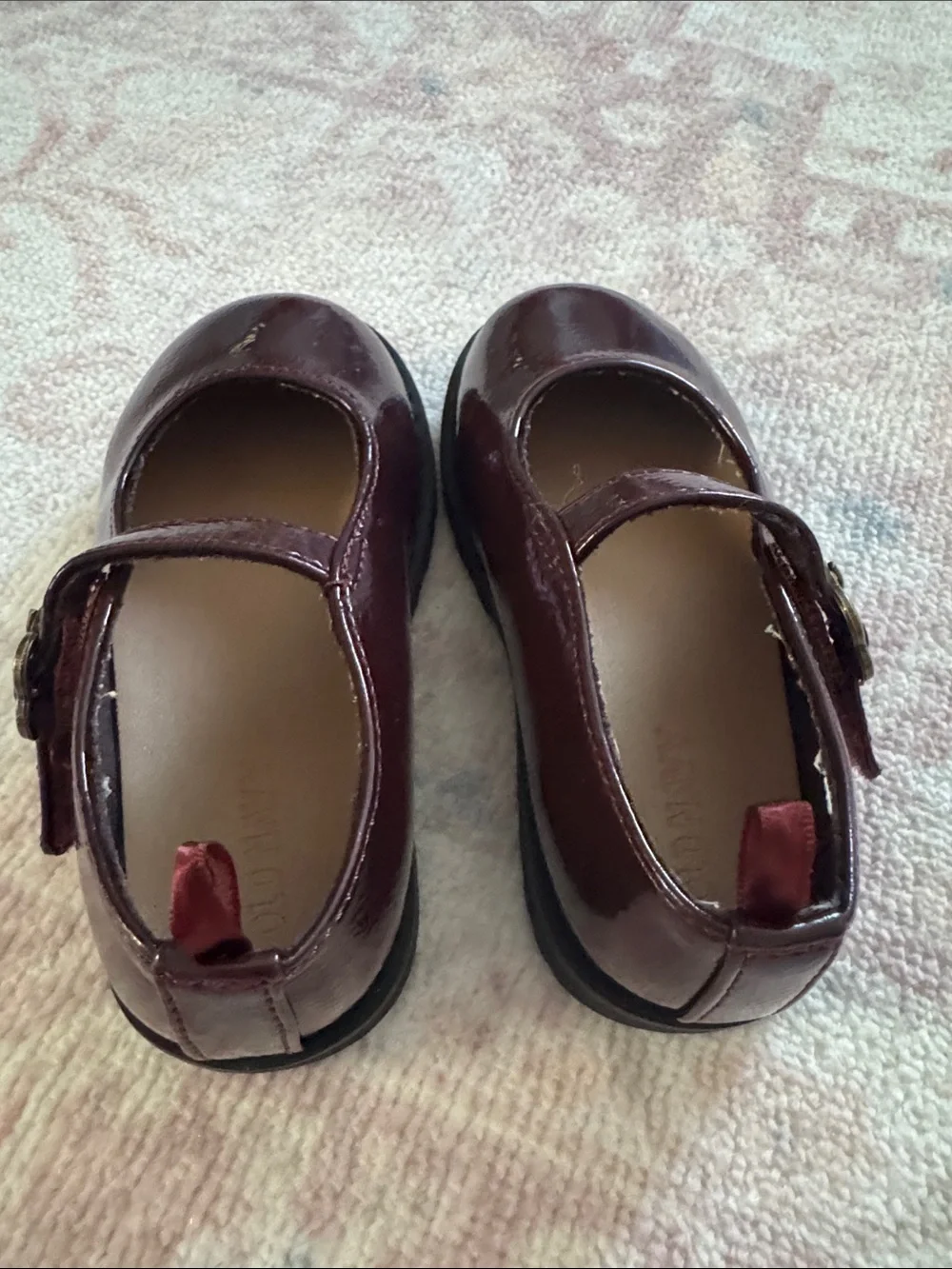 Old Navy slip not easy