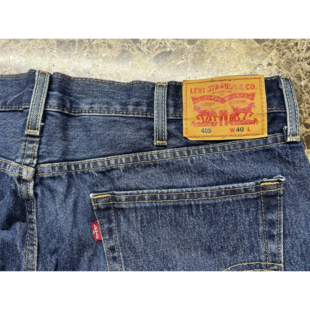 Levis levi 405