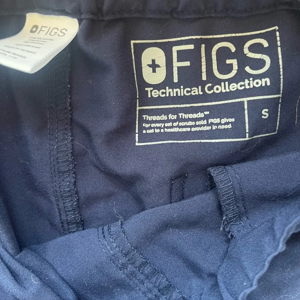 Figs men’s pisco