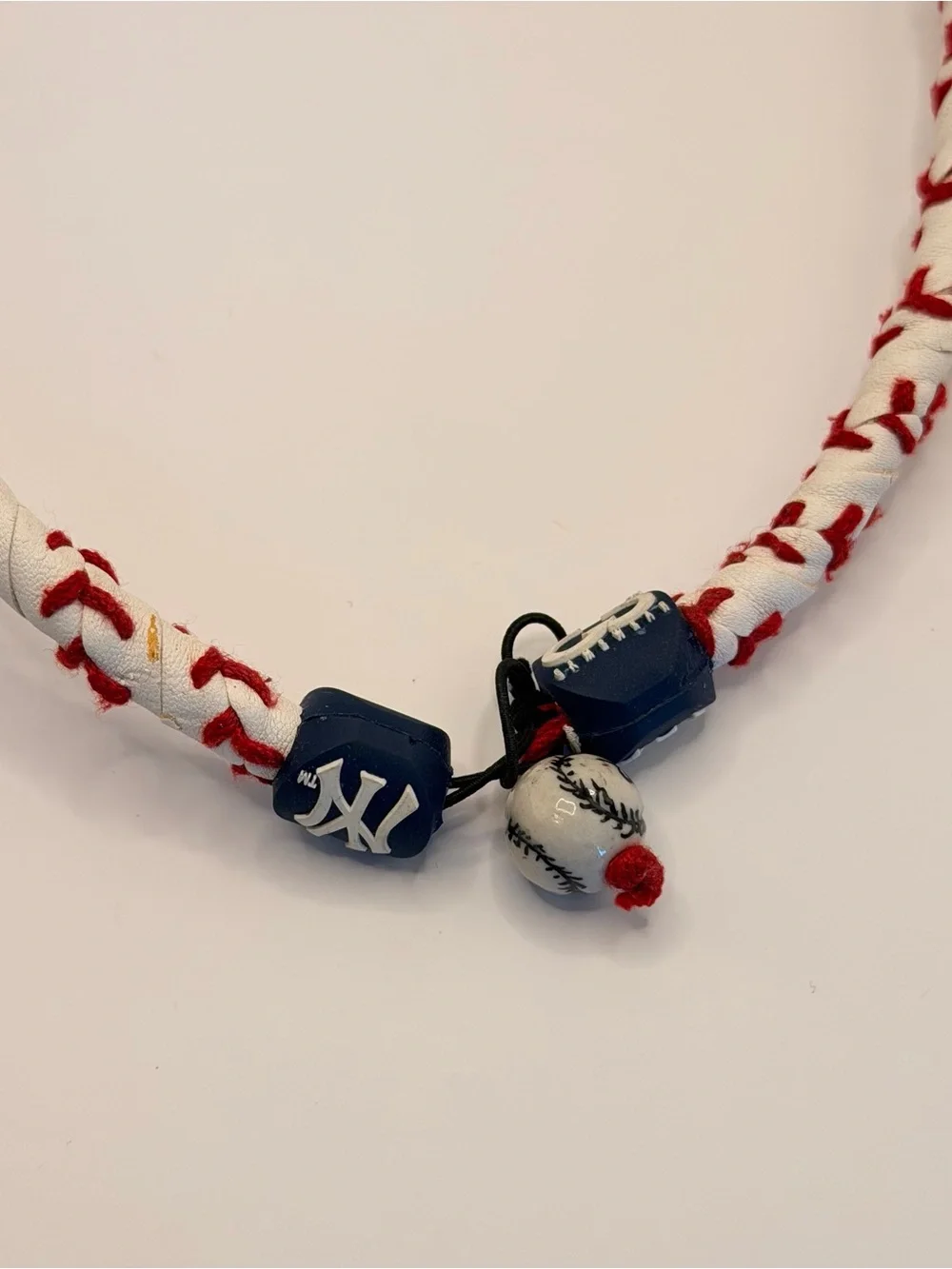 NEW YORK YANKEES Game Wear Men’s‎ Women’s Unisex Corded Braid Choker