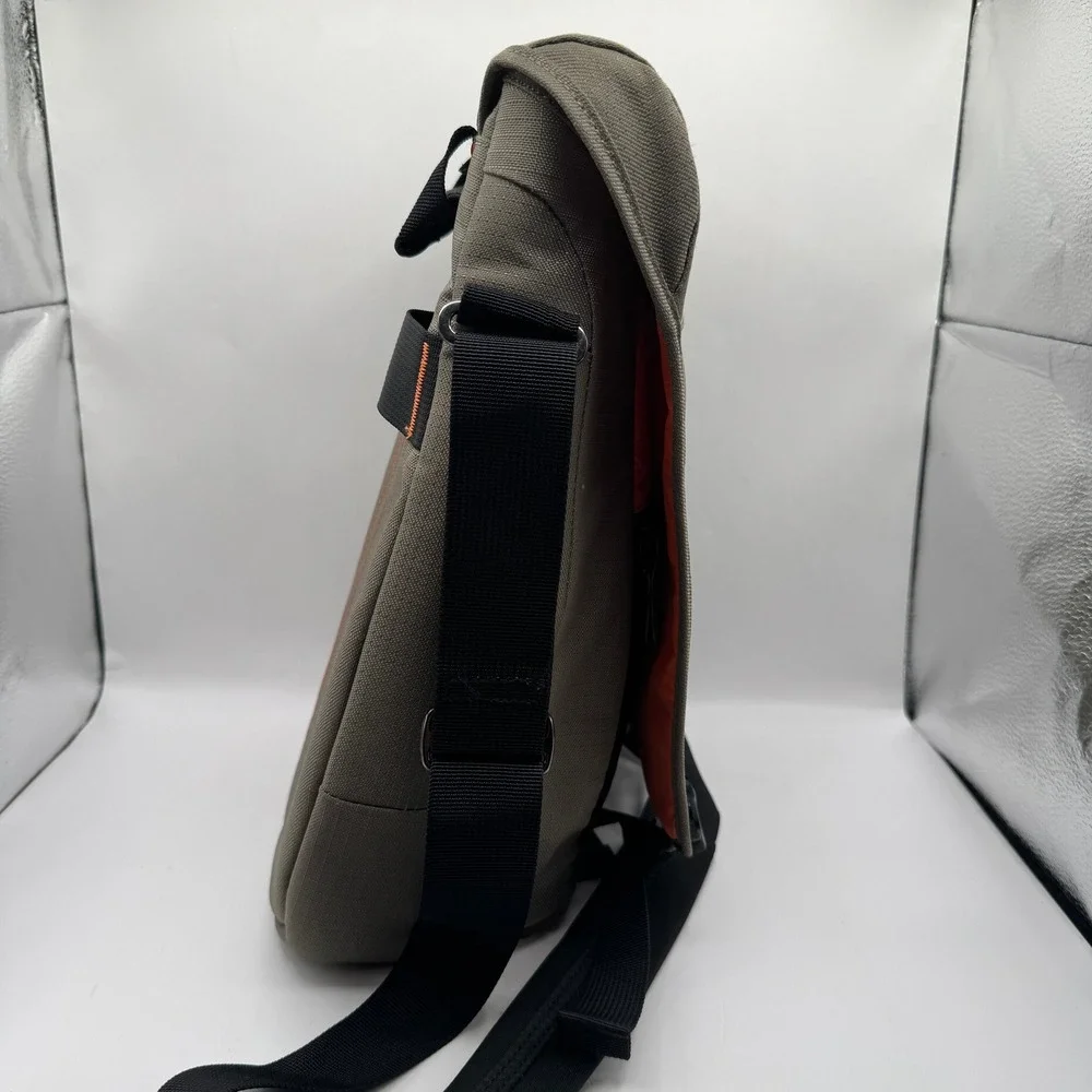Boyt messenger bag