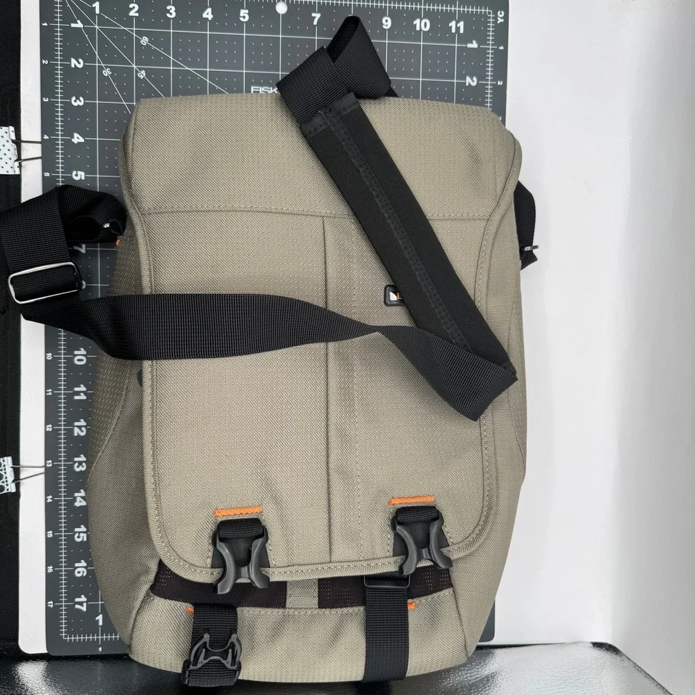 Boyt messenger bag
