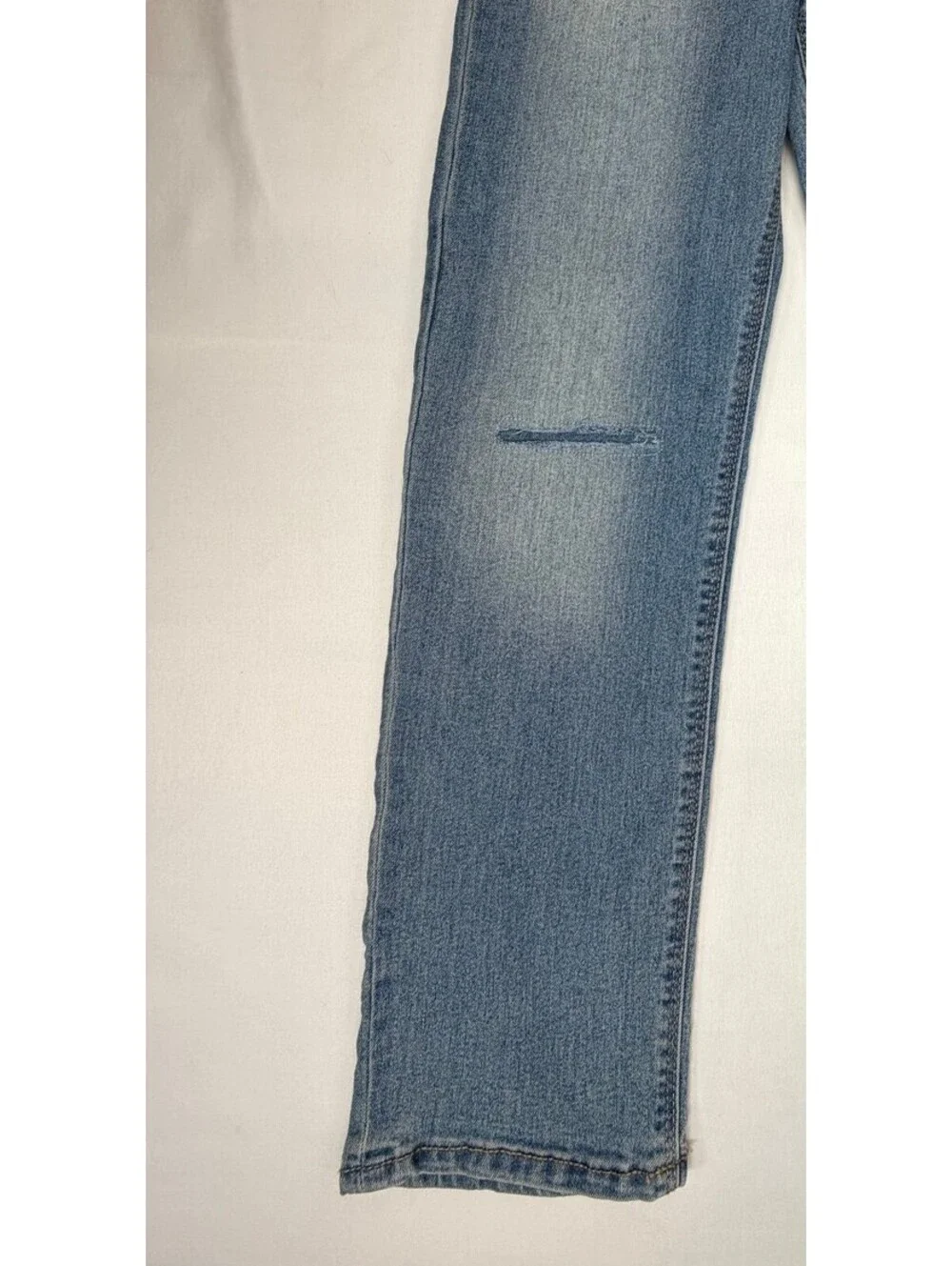 OshKosh Boy's Straight Jeans Distressed Light Wash Size 12 Blue