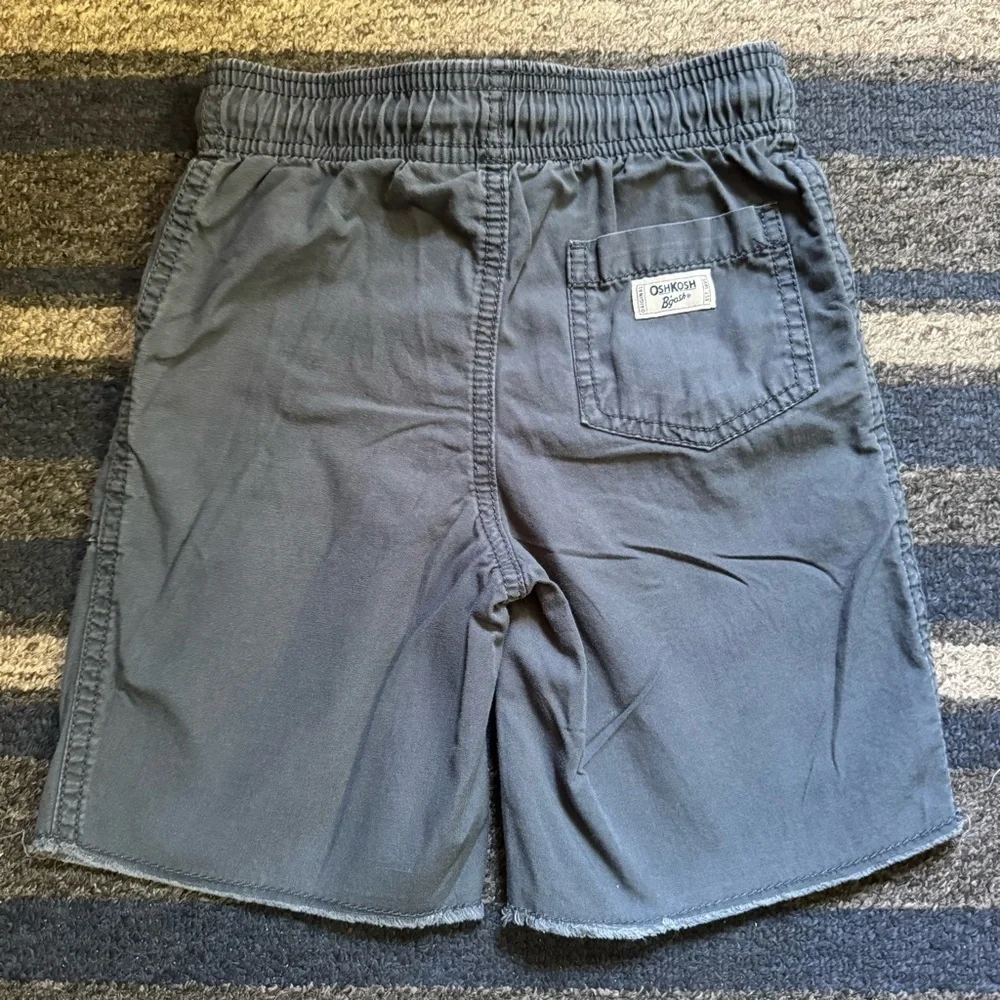 OshKosh B’gosh Boys Gray Casual Shorts Size 5‎