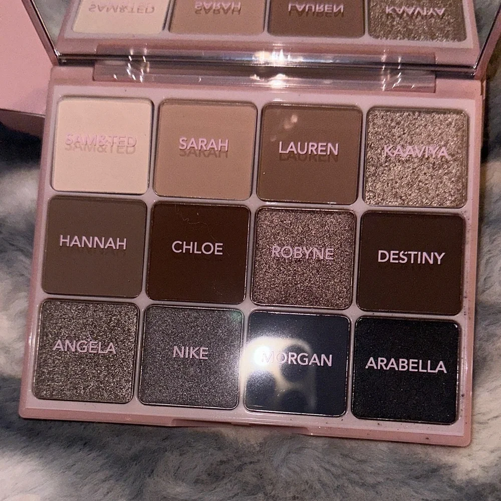Doll 10 DOLLSQUAD 3 Eyeshadow Palette NEW