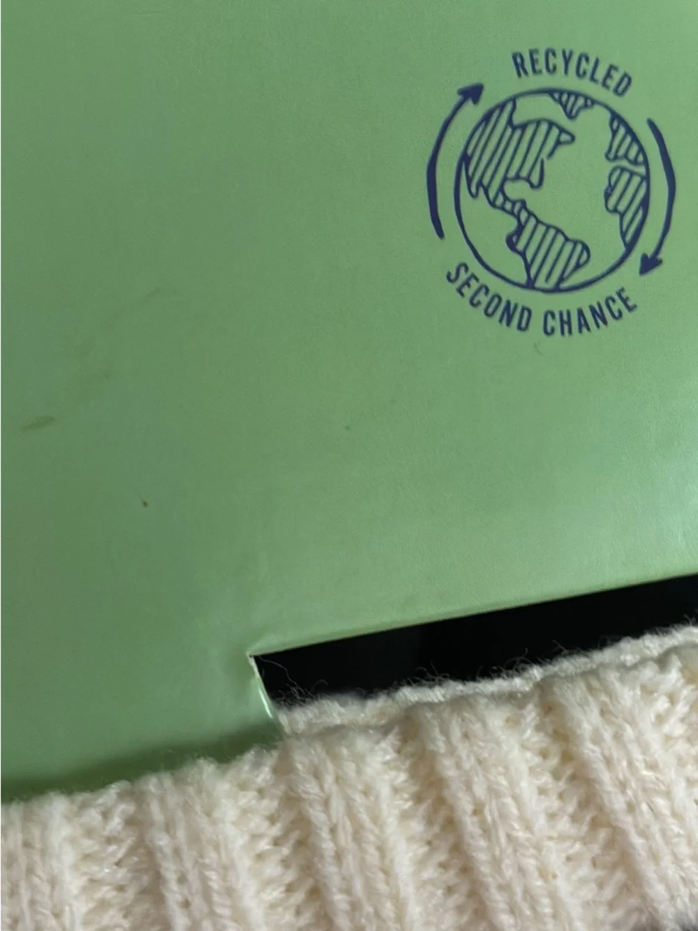 N/A cream cable