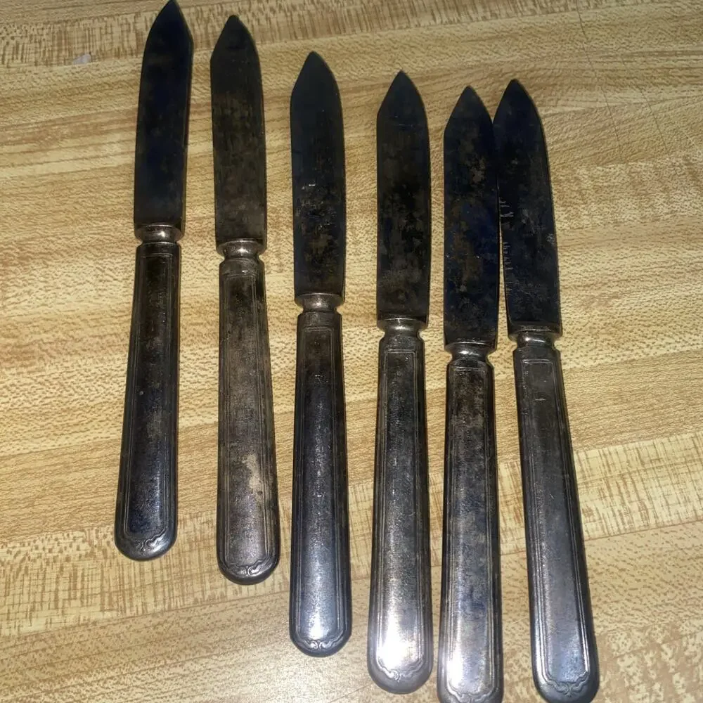 Set Of 6 Dinner Knives Rogers Vintage Silverplate Flatware Serrated Edge