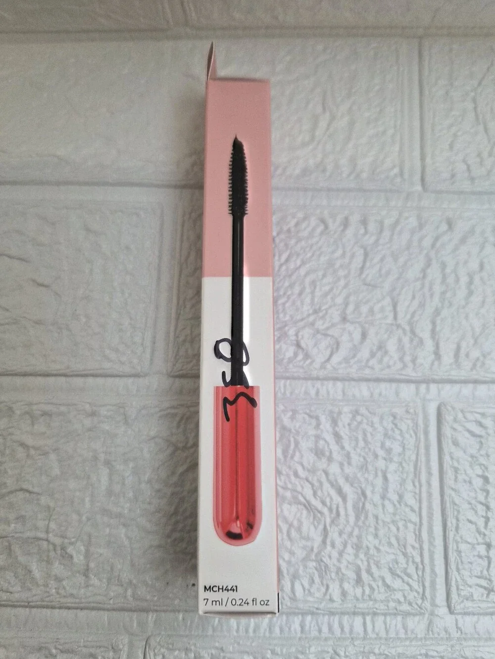 MCoBeauty - XtendLash Growth Serum Mascara - Black 2 in 1 in Black Nip