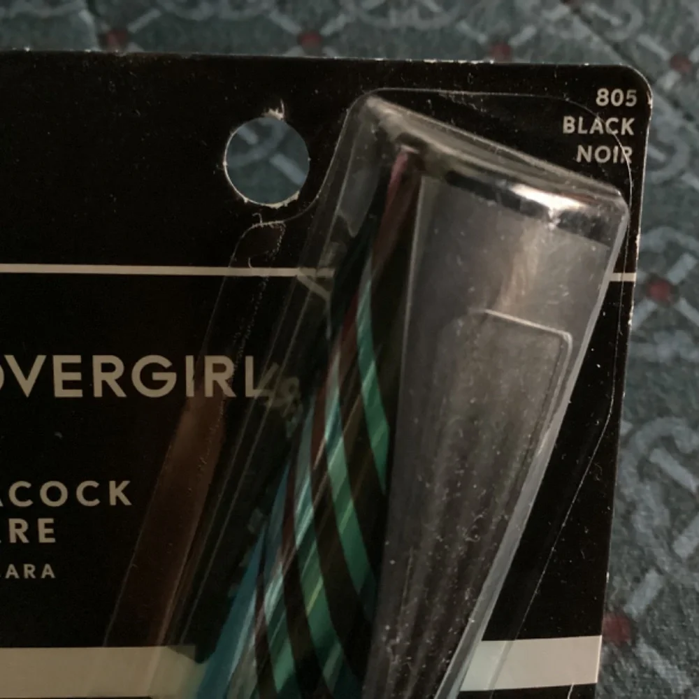 Covergirl Peacock Flare Mascara 805 Black Noir