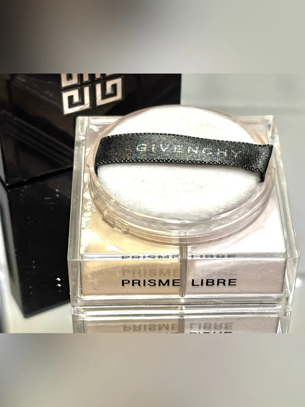 Givenchy 02 satin