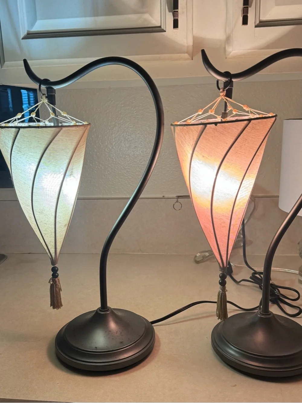 2 VTG Pottery Barn Medina Moroccan Bronze Table Lamps Tan Silk Shades Tassels 18