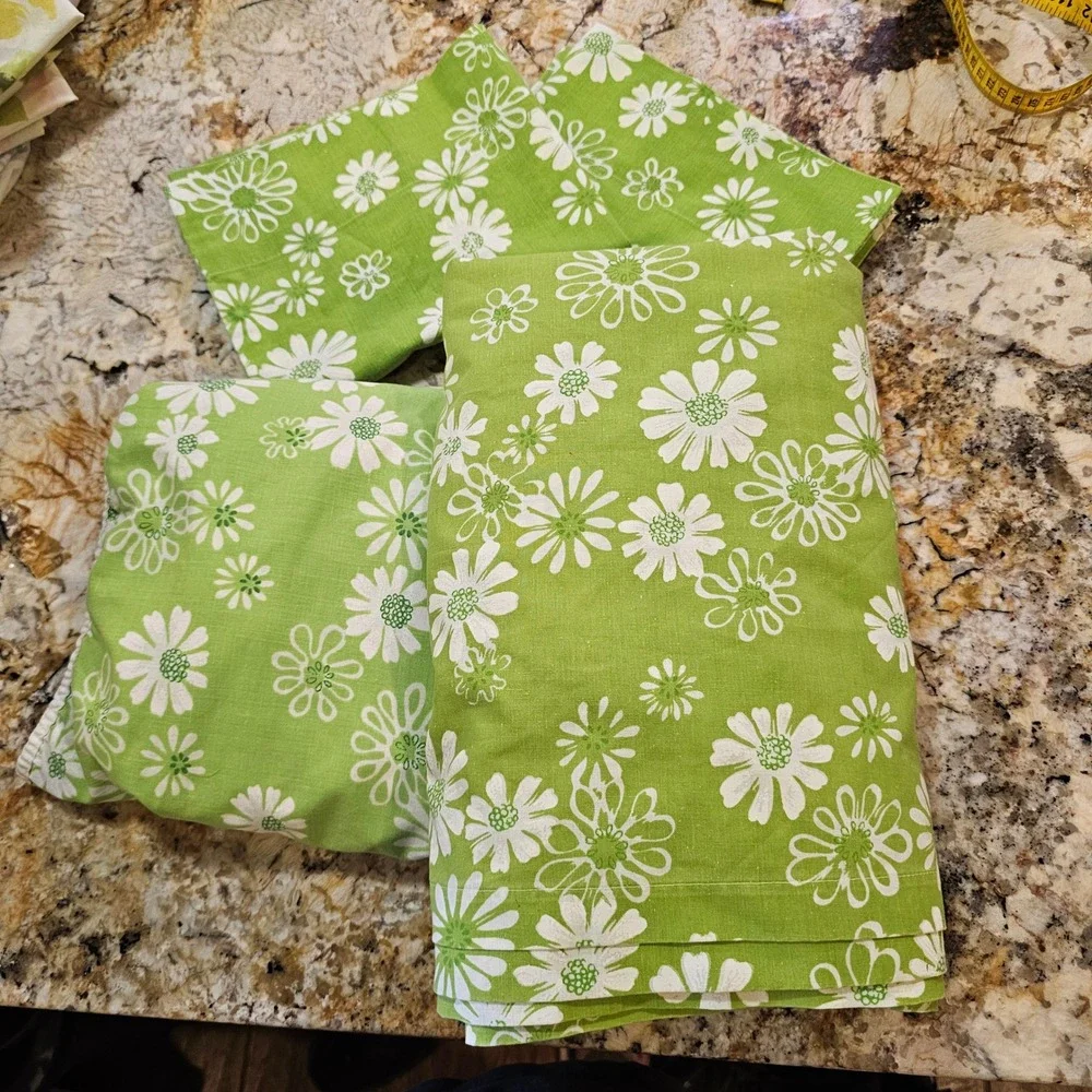 Vintage Pequot Queen Sheet Set Daisy Chic Boho She Shed Floral Retro USA Made
