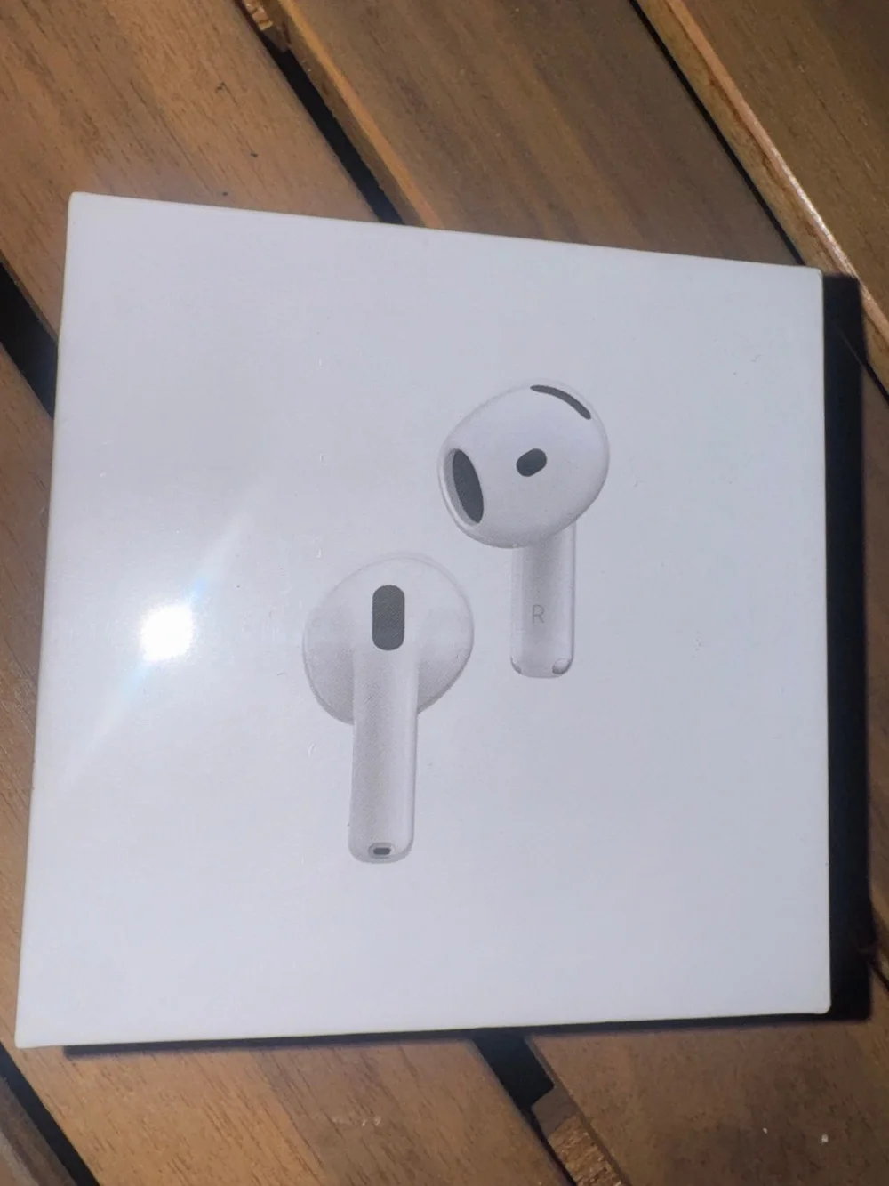 Apple White Wireless Earbuds with Charging Case
