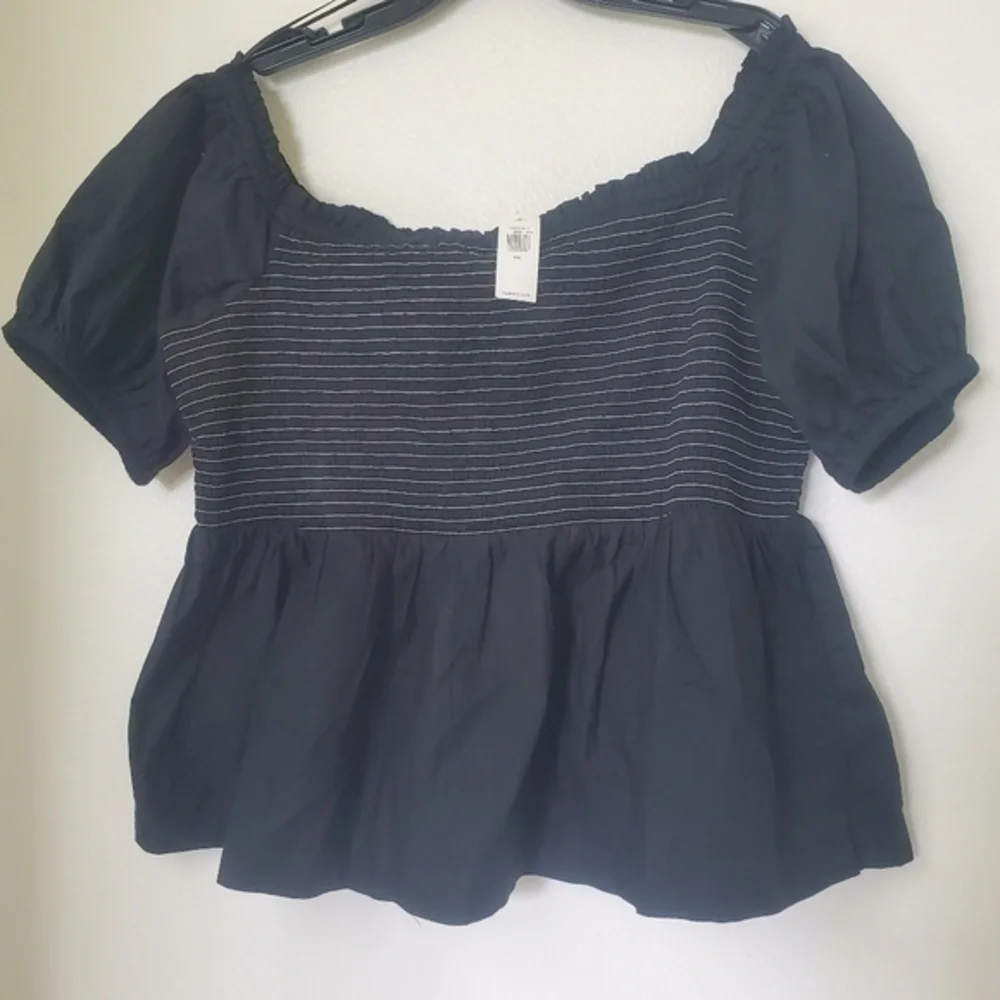 Old Navy black off