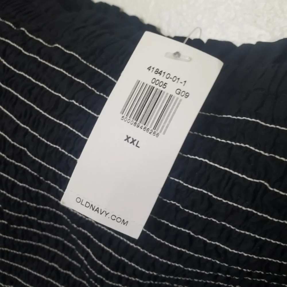 Old Navy black off