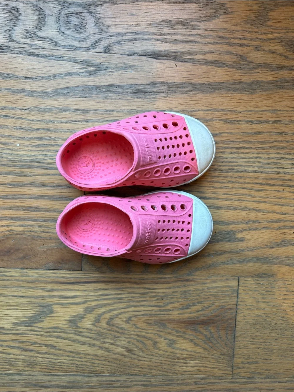 Native Shoes hot pink